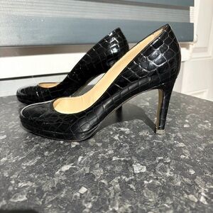 Elegant Black Crocodile Pattern Heels